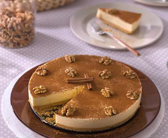 Pastel de queso y crema pastelera a la canela