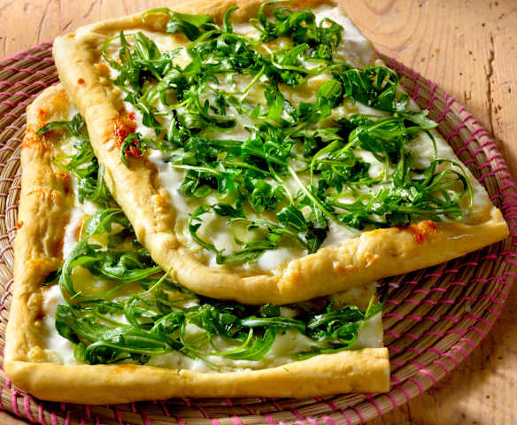 Pizza bianca alla rucola Pizza bianca alla rucola