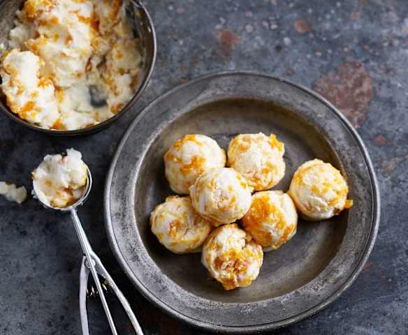 Gelado de requeijão e doce de abóbora