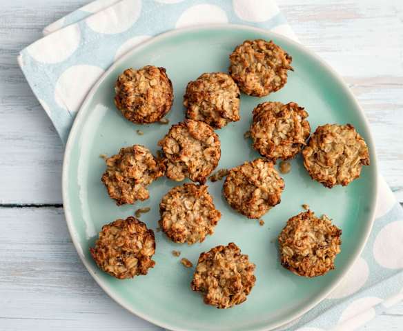 Mini Banana and Oat Bakes Mini Banana and Oat Bakes
