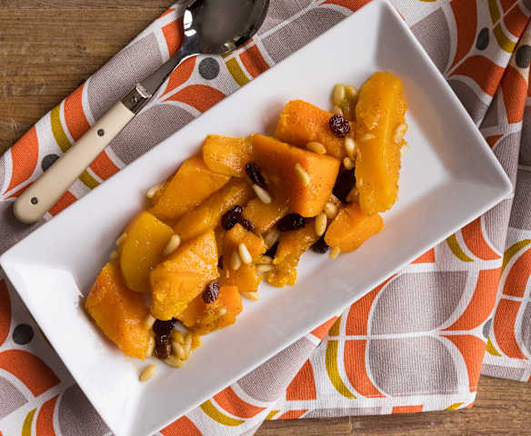 Zucca sottovuoto con pinoli e uvetta