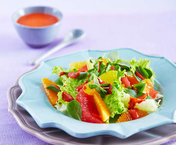 Ensalada de cítricos con vinagreta de achiote