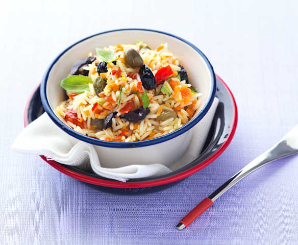 Insalata di riso e verdure