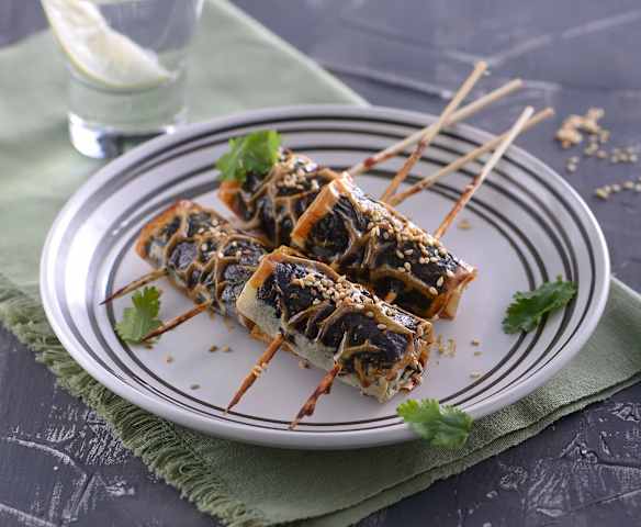 豆皮牛蒡卷佐蜜汁醬