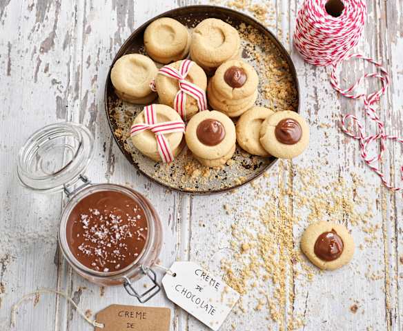 Bolachas de gengibre e creme de chocolate
