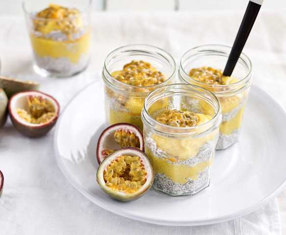 Pudim de chia, manga e maracujá