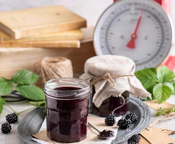 Dżem z owoców leśnych