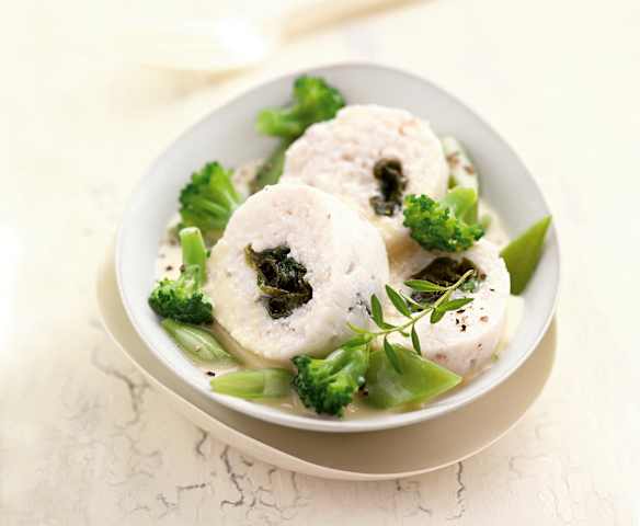 Boudins de poisson aux épinards et légumes vapeur