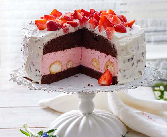 Windbeutel-Erdbeer-Torte Windbeutel-Erdbeer-Torte