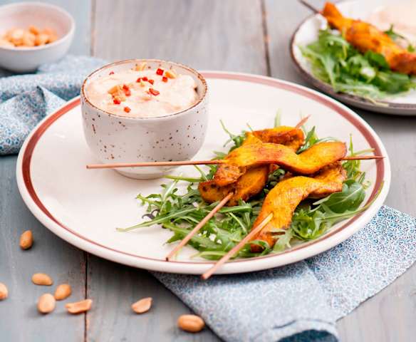 Satay z sosem orzechowym