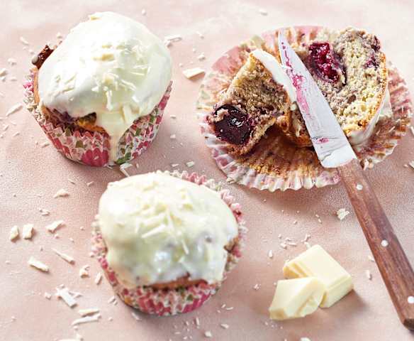 Muffins griottes et chocolat blanc