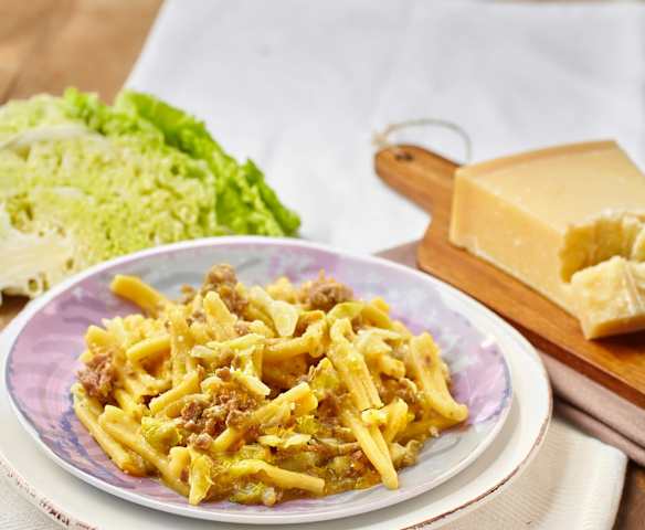 Caserecce alla verza e pasta di salame