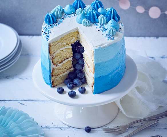 Vanilletorte mit Überraschungsfüllung