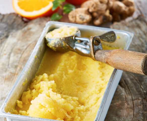 Helado de naranja y jengibre