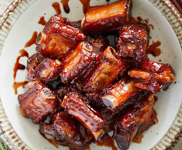 Costine di maiale in salsa barbecue