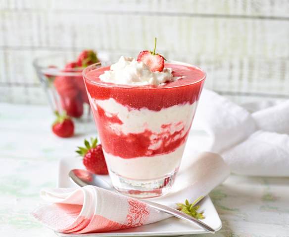 Strawberry-Cheesecake Overnight Oats