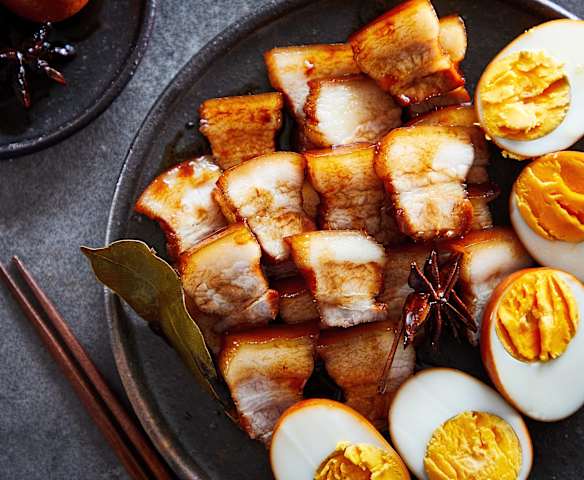 秘制卤五花肉和鸡蛋