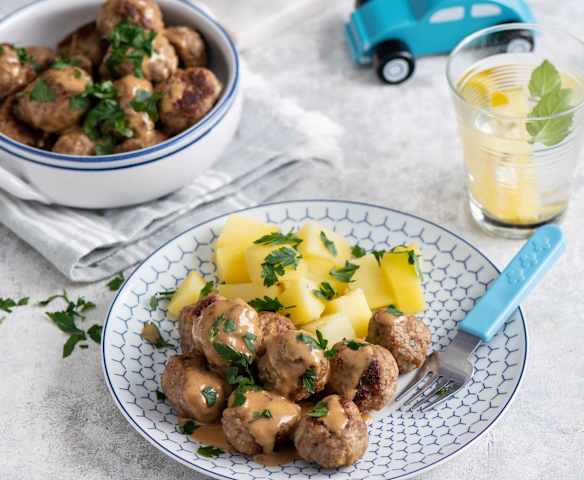 Skandynawskie klopsiki z kremowym sosem