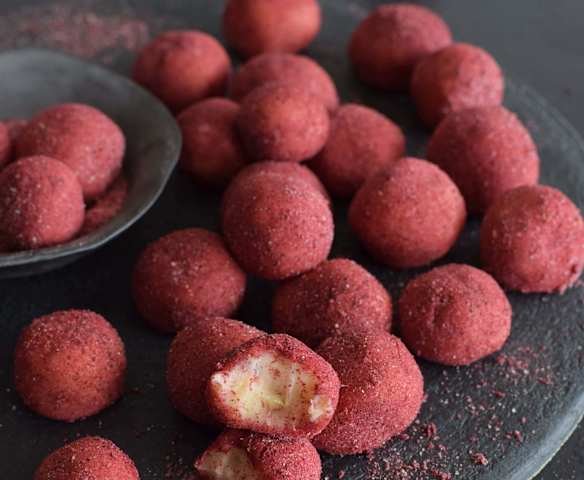 Trufas de chocolate blanco y berries