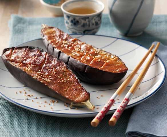 Melanzani mit Miso-Glasur (Nasu dengaku) Melanzani mit Miso-Glasur (Nasu dengaku)