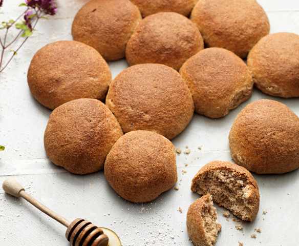 Spelt and Honey Tear and Share Bread