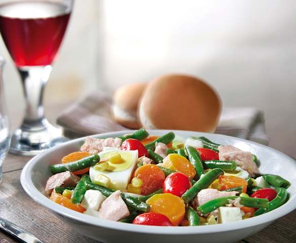 Insalatona di fagiolini, tonno e uova