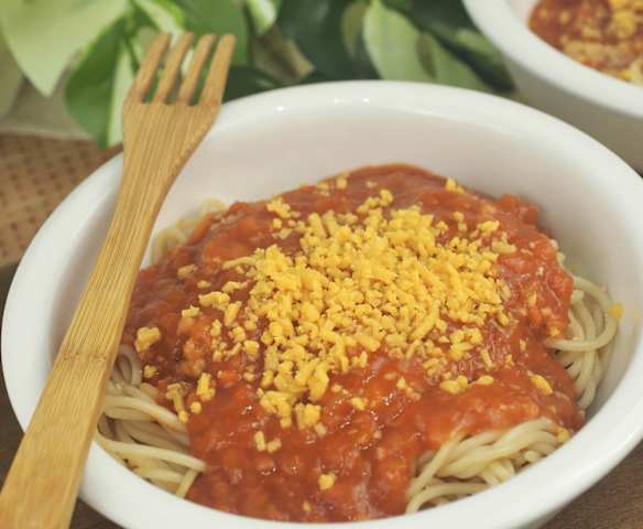 Filipino-style lentil spaghetti