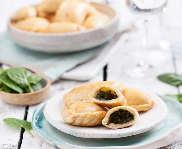 Pieczone pierogi ze szpinakiem