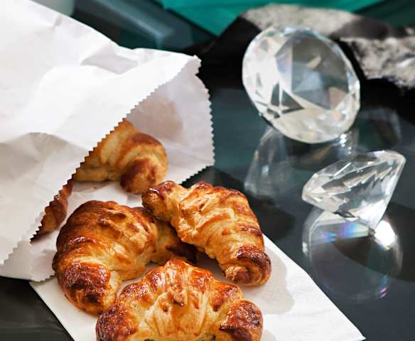 Croissants de mantequilla (Desayuno con diamantes)