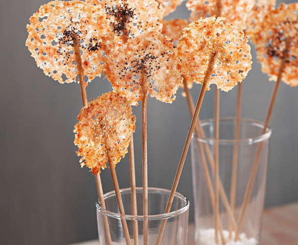 Piruletas de parmesano y jamón