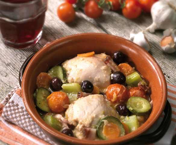 Pollo, pancetta e olive