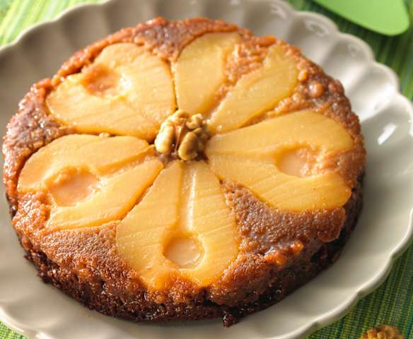 Upside-down Gingerbread with Pears