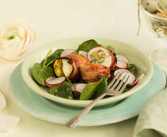 Scharfe Frühlingseier im Speck versteckt