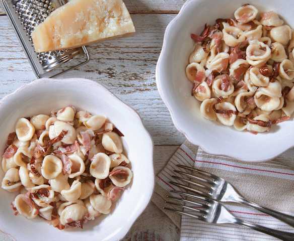 Orecchiette speck e radicchio