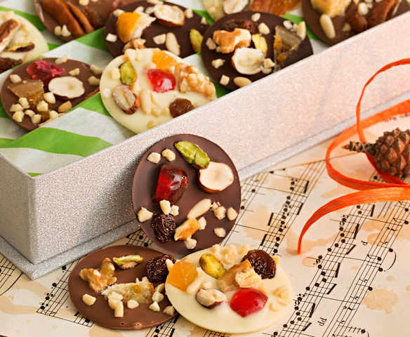 坚果节日巧克力