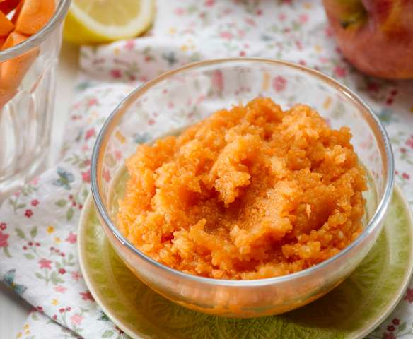 Jablkovo - mrkvový salát