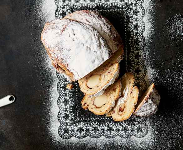 Ciasto Stollen o smaku grzanego wina