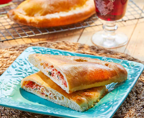 Calzone margarita con huevo Calzone margarita con huevo