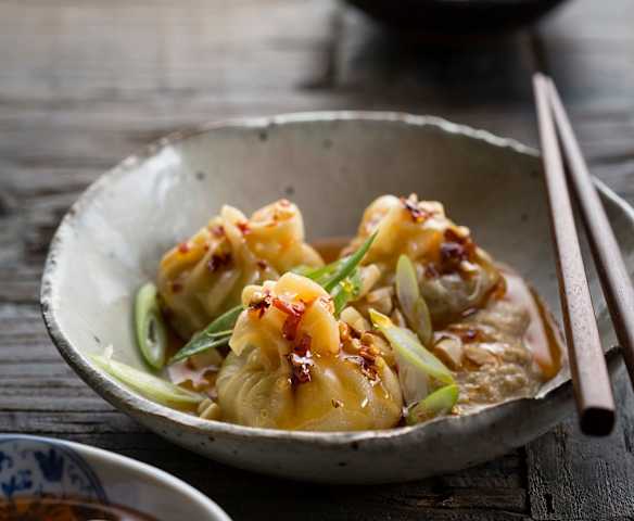Prawn wontons