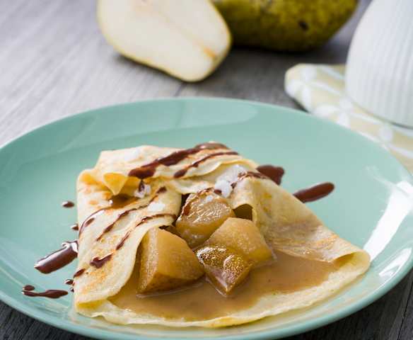 Crêpes con pera y chocolate