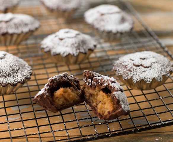 Empadas de chocolate, maçã e clementina