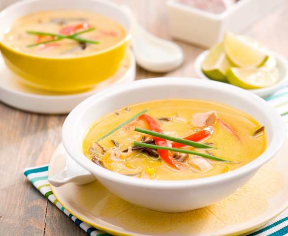 Zupa tajska z pastą curry Edyty Cygan