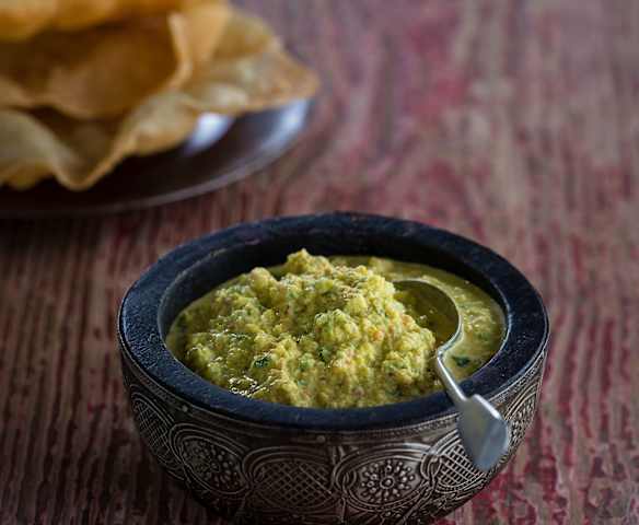Apple and cucumber relish