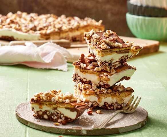 Schoko-Quark-Schnitten mit gepufftem Weizen