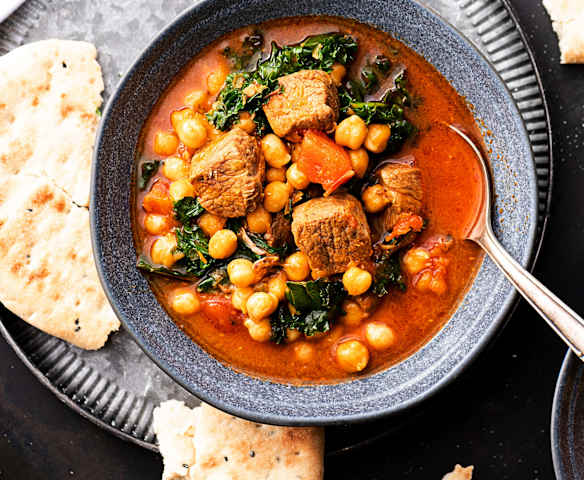 Lamm-Curry mit Kichererbsen und Spinat Lamm-Curry mit Kichererbsen und Spinat