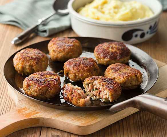 Kalbfleischpflanzerl mit Vorarlberger Bergkäse
