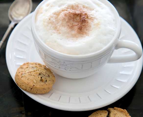 Αφρόγαλο ζεστό για καπουτσίνο