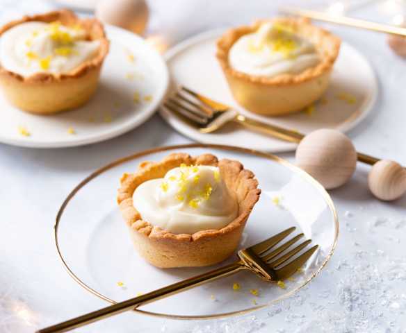 Tartaletas de mantequilla con crema de queso