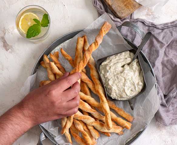 Paluszki z serem i ziołami