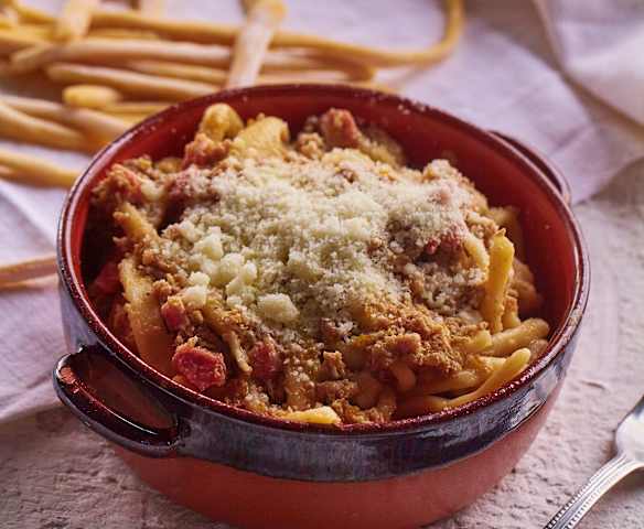 Cecapreti con ragù della ciociaria